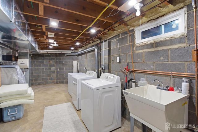 89 Central Avenue, East Brunswick, NJ 08816