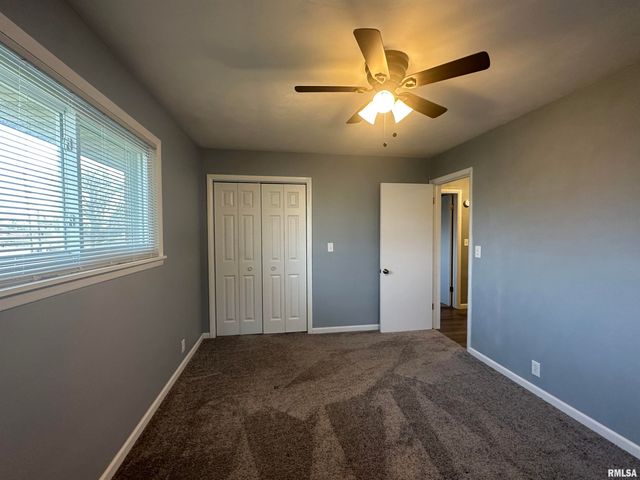 321 W MADISON Street, Metamora, IL 61548