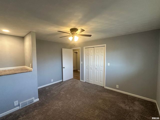 321 W MADISON Street, Metamora, IL 61548