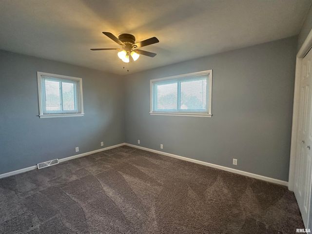 321 W MADISON Street, Metamora, IL 61548