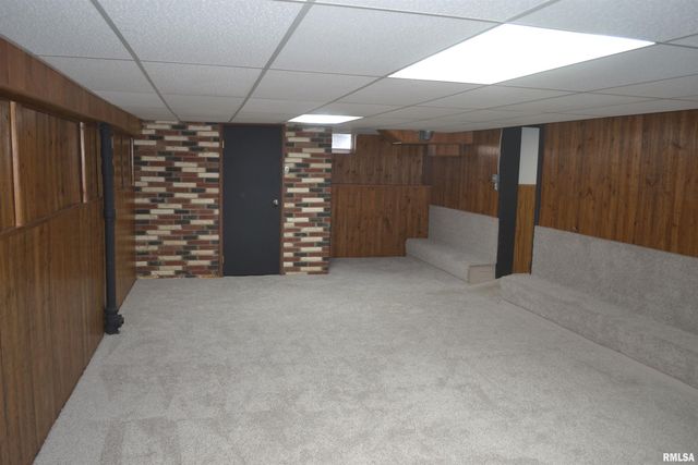 321 W MADISON Street, Metamora, IL 61548