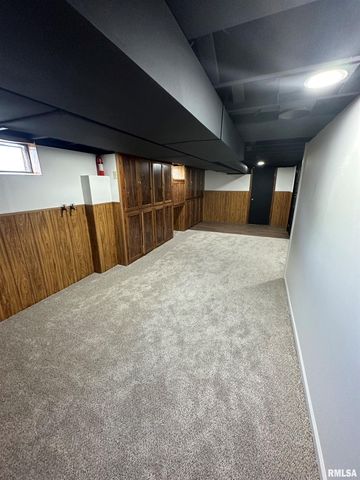 321 W MADISON Street, Metamora, IL 61548