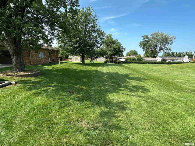 321 W MADISON Street, Metamora, IL 61548