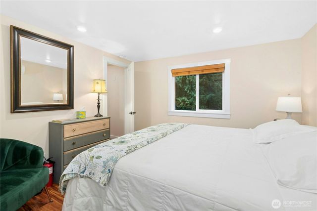 3012 E Ames Lake Drive NE, Redmond, WA 98053
