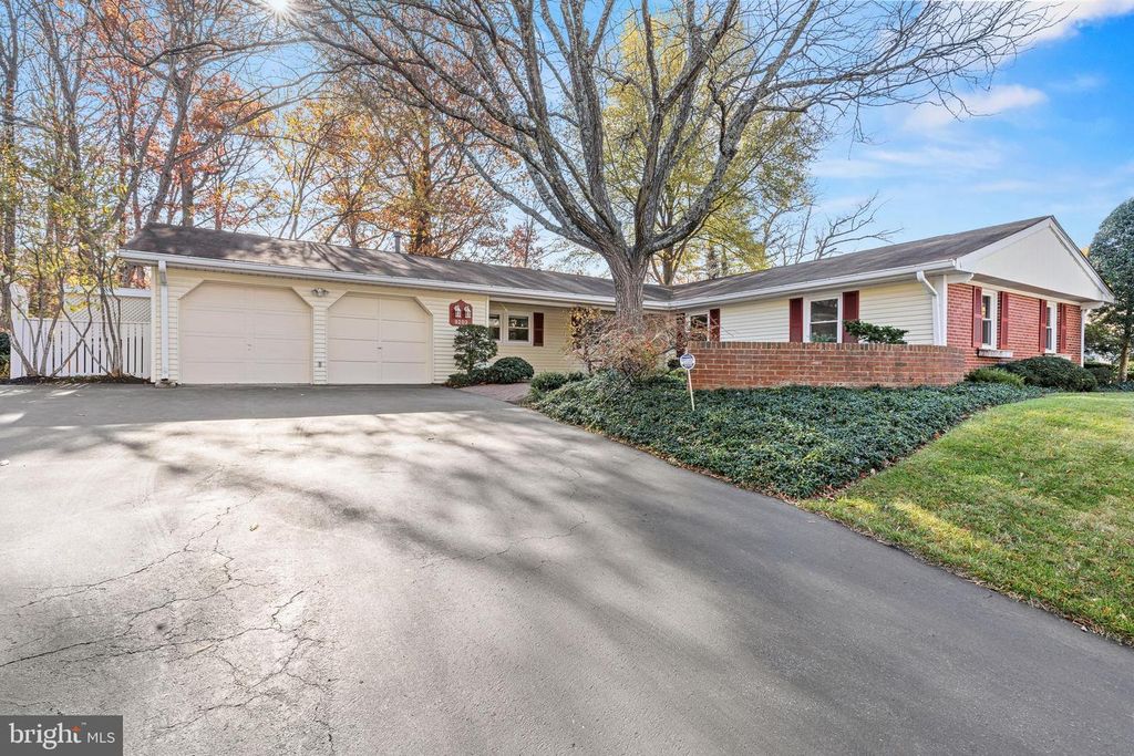 9203 MONTPELIER DR, Laurel, MD 20708