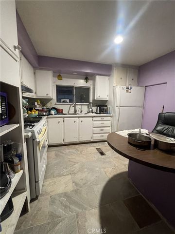 10001 Frontage Road 73, South Gate, CA 90280