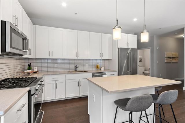 197 Washington Street 210, Somerville, MA 02143