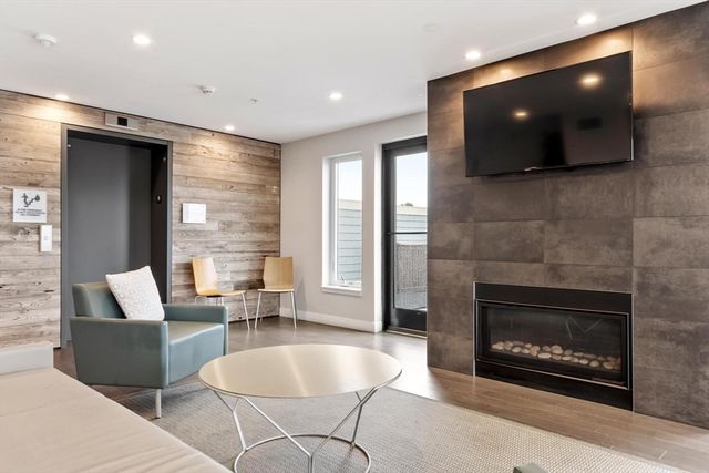197 Washington Street 210, Somerville, MA 02143