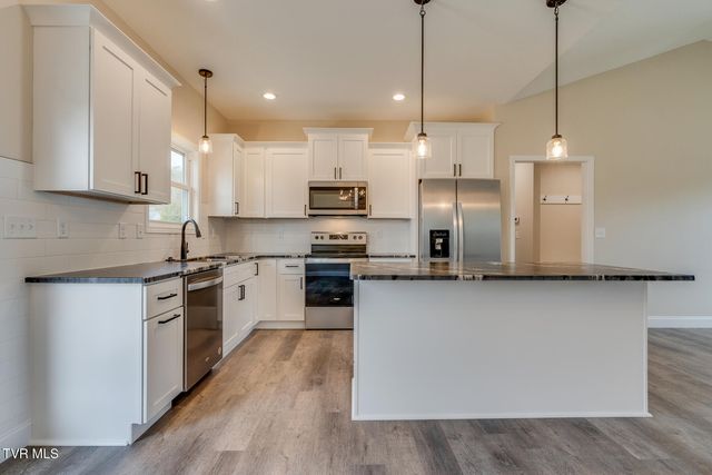 118 Emerald Drive, Greeneville, TN 37745