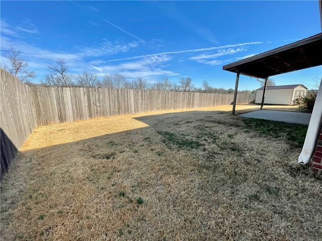 3358 Bluff Creek Loop, Springdale, AR 72764