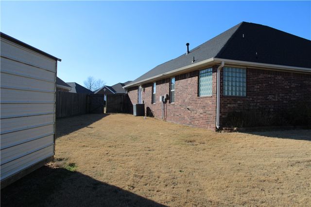 3358 Bluff Creek Loop, Springdale, AR 72764