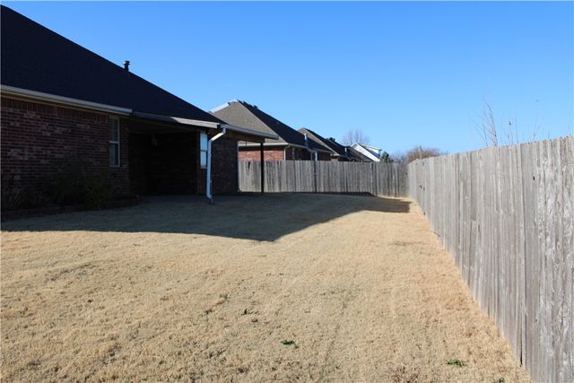 3358 Bluff Creek Loop, Springdale, AR 72764