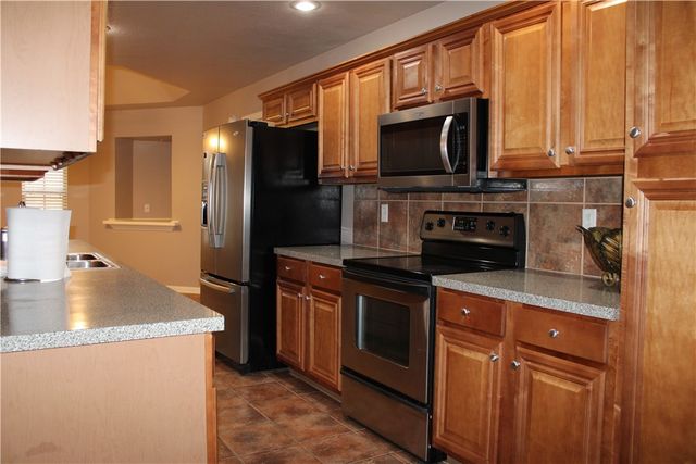 3358 Bluff Creek Loop, Springdale, AR 72764