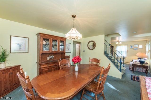 97 Van Dam Ave, Bloomingdale Boro, NJ 07403