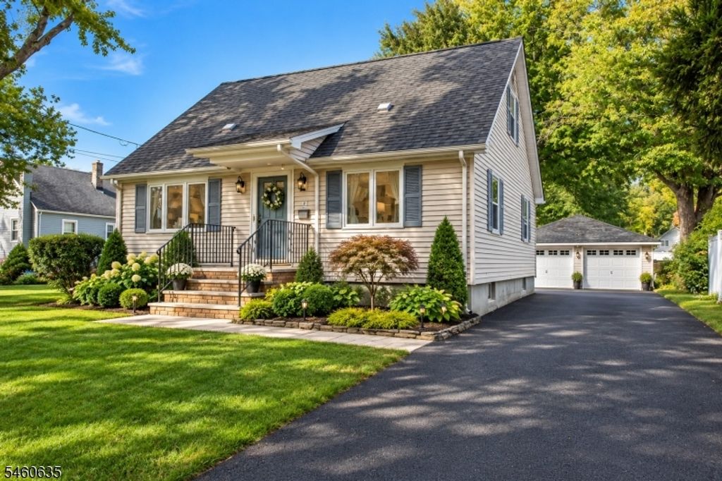 97 Van Dam Ave, Bloomingdale Boro, NJ 07403 — photo 2