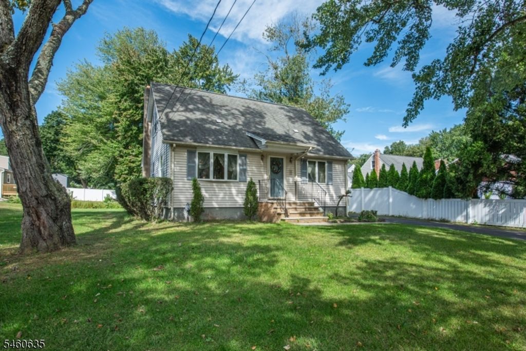 97 Van Dam Ave, Bloomingdale Boro, NJ 07403 — photo 3