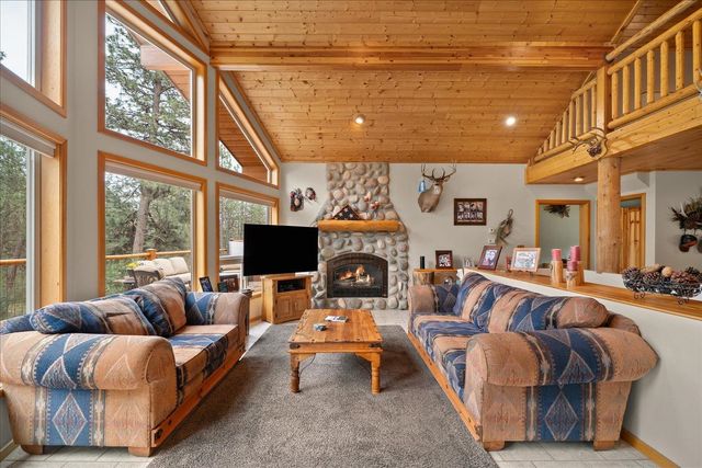 9114 S Thomas Mallen Rd, Cheney, WA 99004