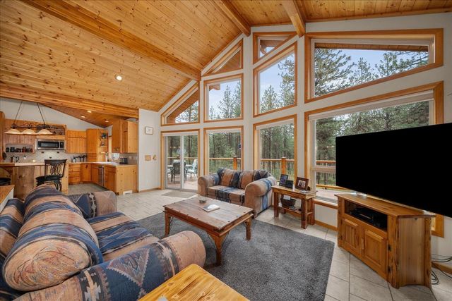 9114 S Thomas Mallen Rd, Cheney, WA 99004
