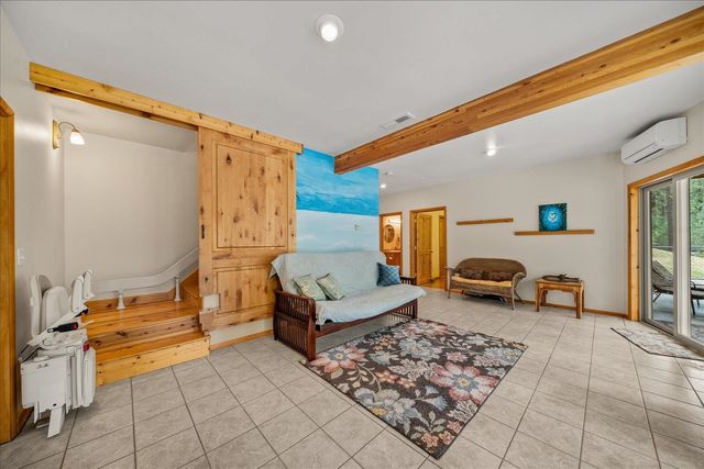 9114 S Thomas Mallen Rd, Cheney, WA 99004