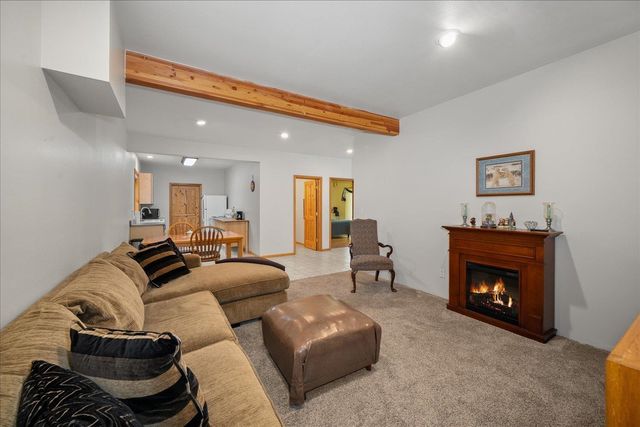 9114 S Thomas Mallen Rd, Cheney, WA 99004