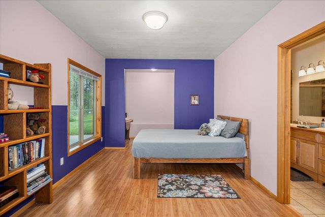 9114 S Thomas Mallen Rd, Cheney, WA 99004