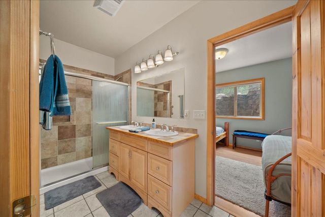 9114 S Thomas Mallen Rd, Cheney, WA 99004