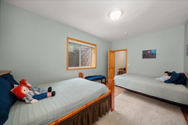 9114 S Thomas Mallen Rd, Cheney, WA 99004