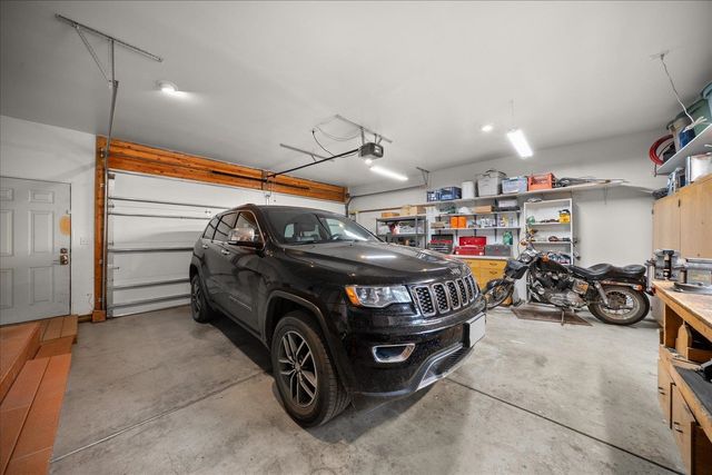 9114 S Thomas Mallen Rd, Cheney, WA 99004