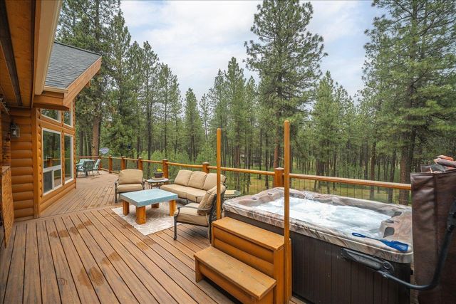 9114 S Thomas Mallen Rd, Cheney, WA 99004