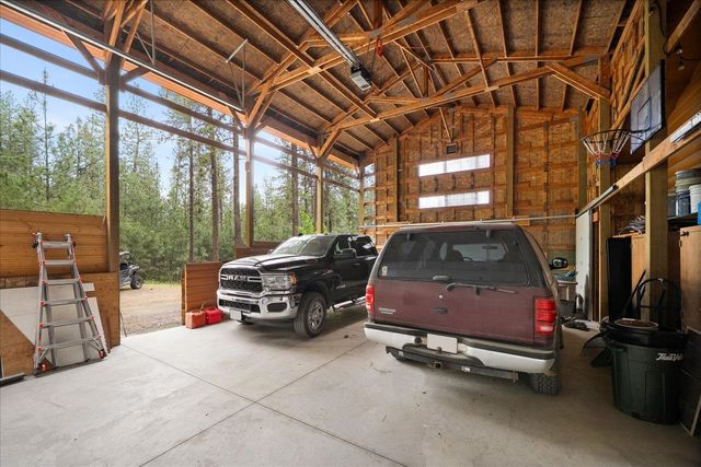 9114 S Thomas Mallen Rd, Cheney, WA 99004