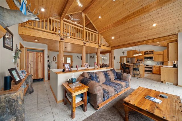 9114 S Thomas Mallen Rd, Cheney, WA 99004