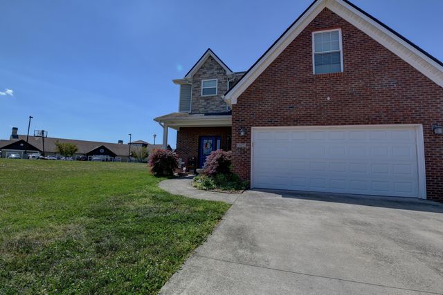 617 Fairfax Lane, Richmond, KY 40475