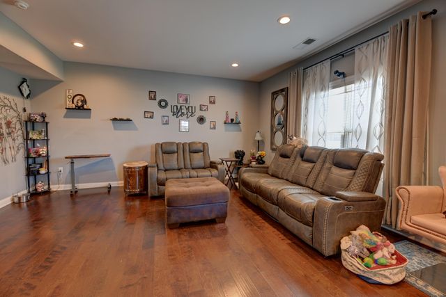 617 Fairfax Lane, Richmond, KY 40475