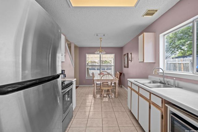 2627 Buffalo Pass, San Antonio, TX 78245