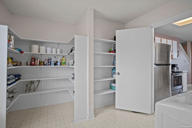 2627 Buffalo Pass, San Antonio, TX 78245