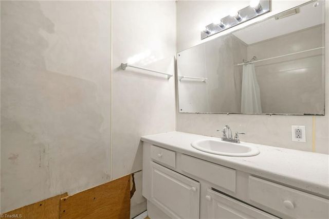 814 Martin Street, Eden, NC 27288