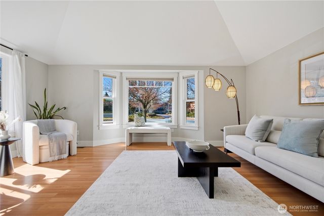 7210 120th Avenue NE, Kirkland, WA 98033