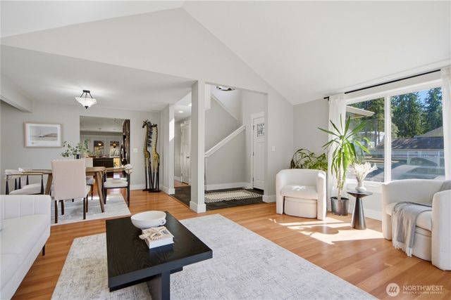 7210 120th Avenue NE, Kirkland, WA 98033