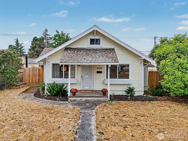 6616 S Oakes Street, Tacoma, WA 98409