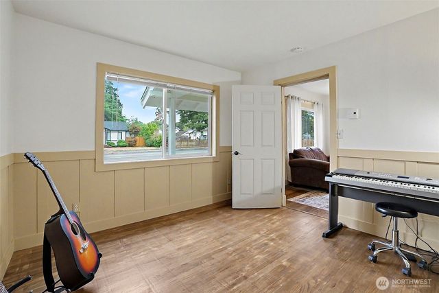 6616 S Oakes Street, Tacoma, WA 98409