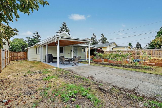 6616 S Oakes Street, Tacoma, WA 98409