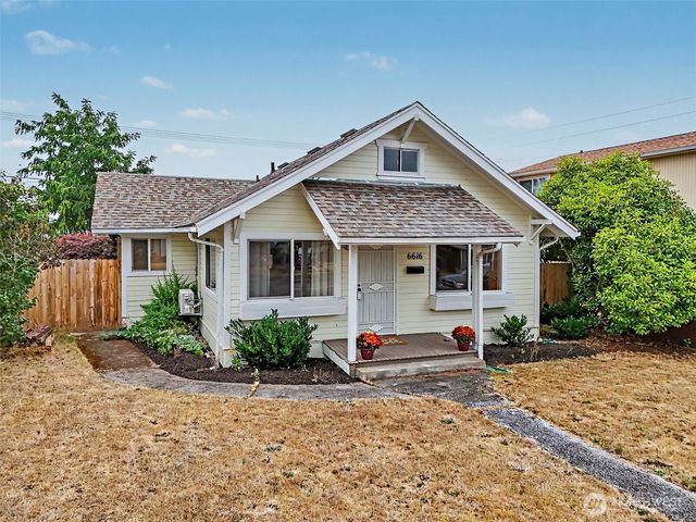 6616 S Oakes Street, Tacoma, WA 98409