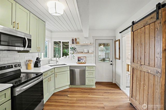 6616 S Oakes Street, Tacoma, WA 98409