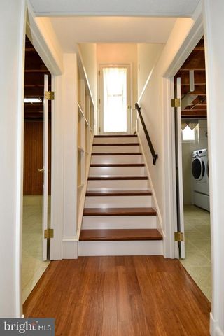 606 KINGSLEY RD SW, Vienna, VA 22180