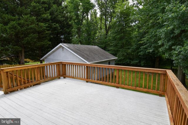 606 KINGSLEY RD SW, Vienna, VA 22180