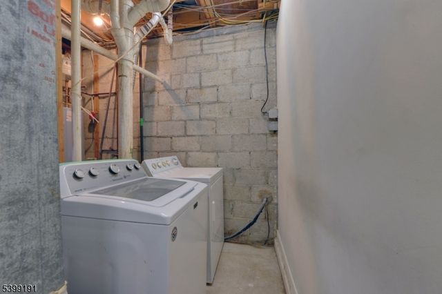 90 Dewey St, Bloomfield Twp., NJ 07003