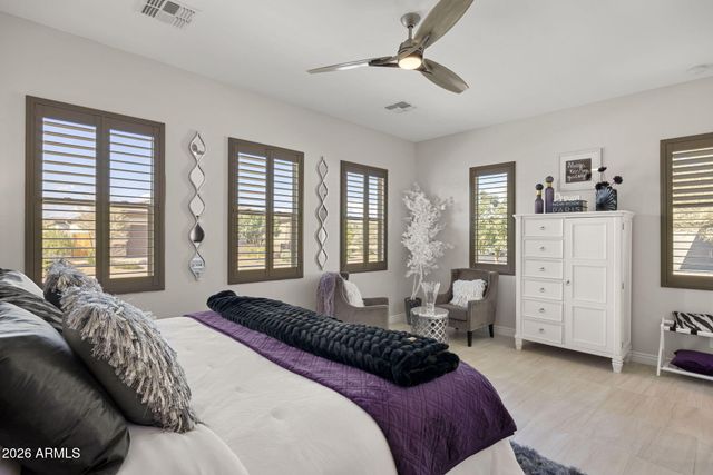 1237 W CHERRYWOOD Drive, San Tan Valley, AZ 85140