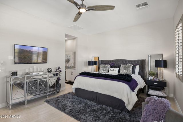 1237 W CHERRYWOOD Drive, San Tan Valley, AZ 85140