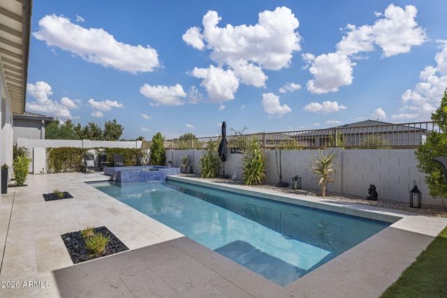1237 W CHERRYWOOD Drive, San Tan Valley, AZ 85140