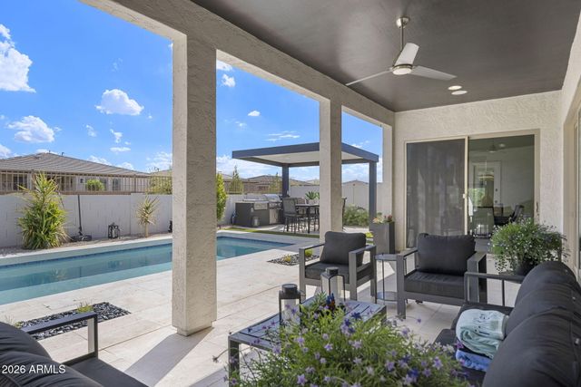 1237 W CHERRYWOOD Drive, San Tan Valley, AZ 85140